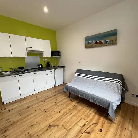 Petit Au Coeur De Apartamento