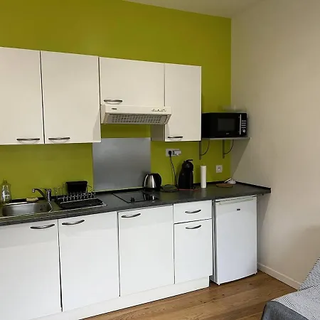 Petit Au Coeur De * Биарриц